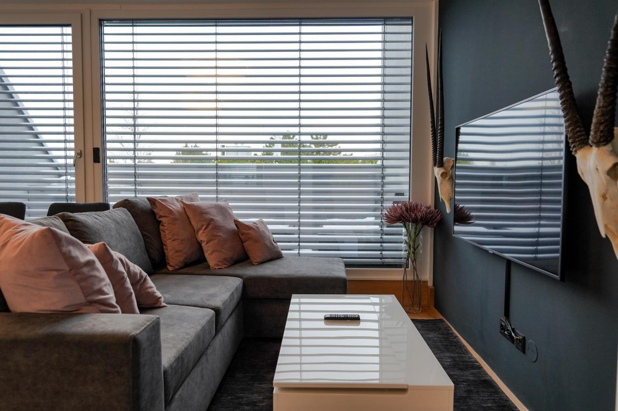 Modern Stylish Design Apartment With Free Parking Emily Viyana Dış mekan fotoğraf