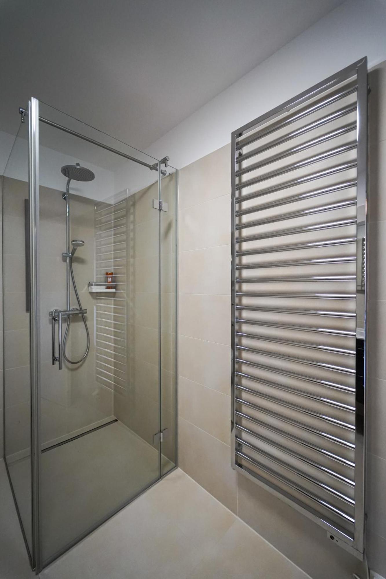 Modern Stylish Design Apartment With Free Parking Emily Viyana Dış mekan fotoğraf