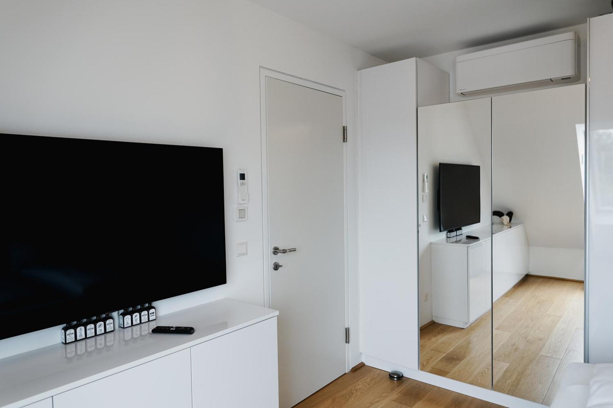 Modern Stylish Design Apartment With Free Parking Emily Viyana Dış mekan fotoğraf